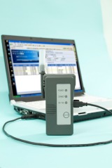 NTT�ɥ���η������á�FOMA�פ�Ϣư